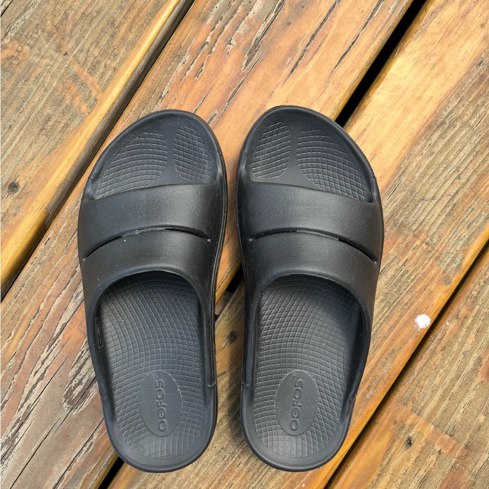 OOFOS Black Women's Slides Size 7